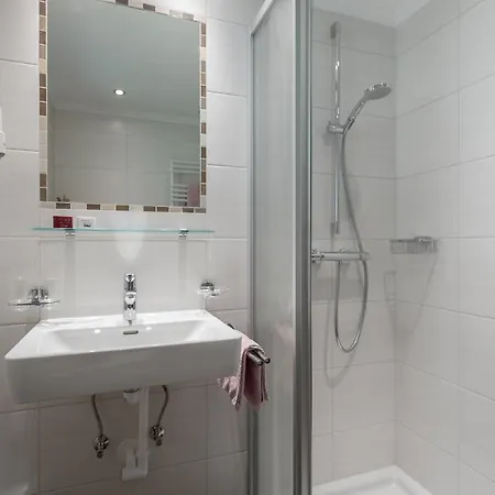 Wiesengrund Guest house 3*