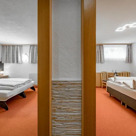 Wiesengrund Guest house 4*